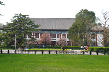 北京大學(xué)外國(guó)語(yǔ)學(xué)院