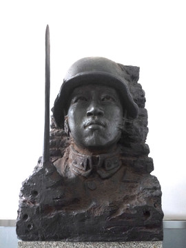 持刀戰(zhàn)士雕塑