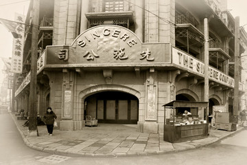 石庫(kù)門(mén)