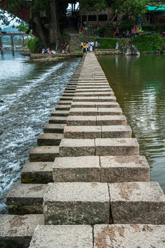 碇步橋