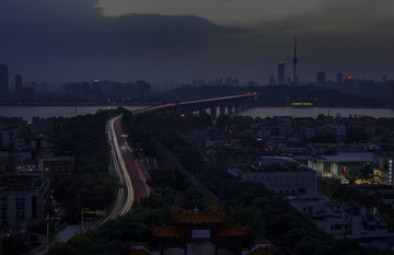 武漢長(zhǎng)江大橋