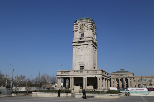 天橋鐘樓