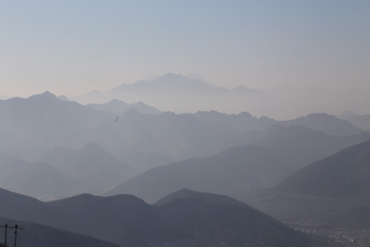 水墨山