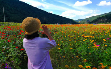 少女與鮮花
