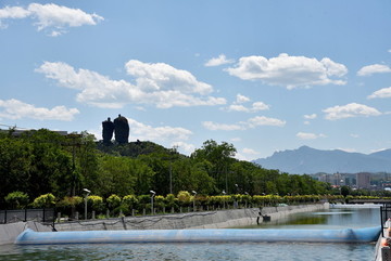 雙塔山