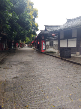 閬中古城