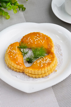 香麻叉燒酥
