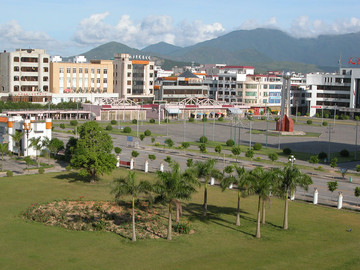 遠(yuǎn)看縣城