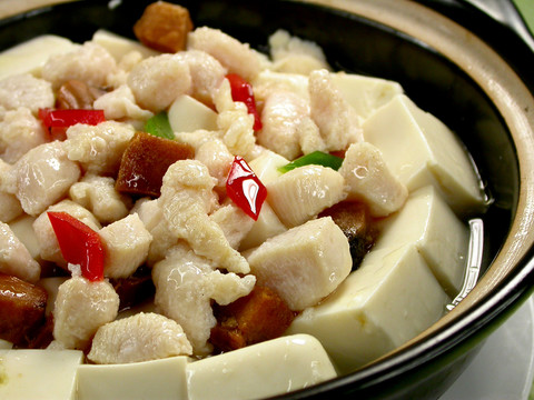 咸魚(yú)雞粒豆腐煲