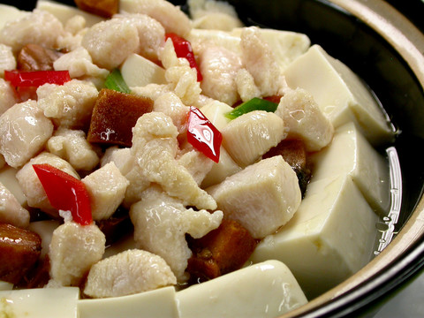 咸魚(yú)雞粒豆腐煲