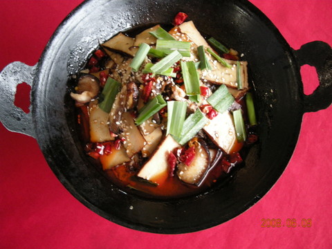 干鍋臘香干