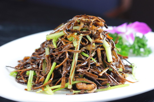 茶菇牛柳