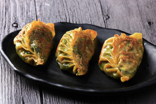 黃金煎韭菜餃