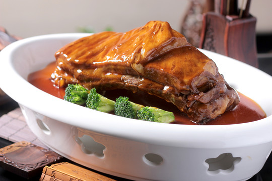 黑椒過橋肉排