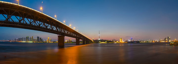 武漢夏季城市夜景日落風(fēng)光