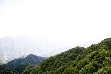 山巒