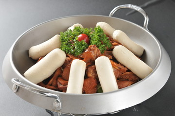鴿子杠饃沾著吃