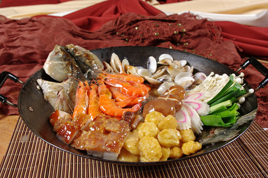大鍋魚(yú)