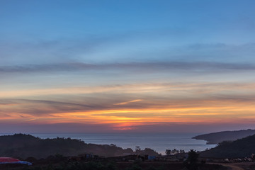 海上彩霞