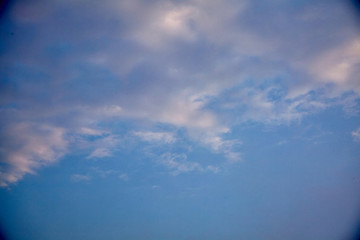 天空密云