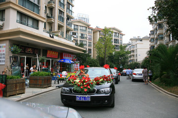 婚車迎親