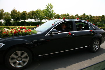 婚車(chē)迎親