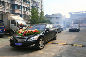 婚車迎親