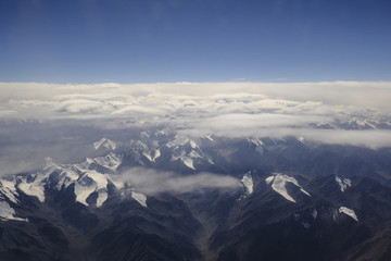 航拍天山