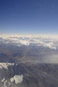 航拍天山