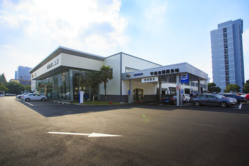 新能源汽車,充電樁,綠色能源,汽車4S店,銷售,展示廳
