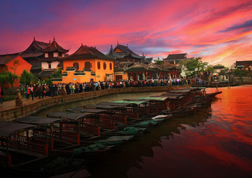 江蘇,昆山,錦溪古鎮(zhèn),江南,水鄉(xiāng),船,老房子,古建筑,民居,雨,畫意,古橋