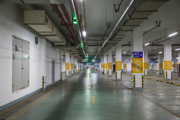 大型地下車庫