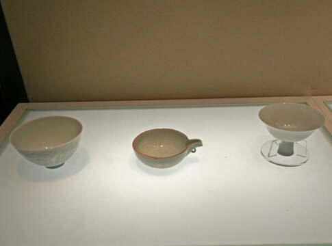 青白釉瓷器