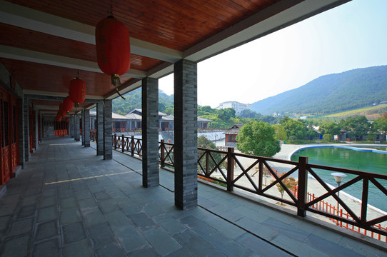 山莊