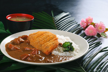 豬扒咖喱飯
