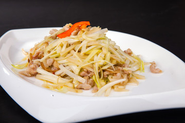 韭黃炒肉絲