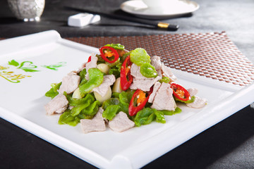 萵筍干炒肉片