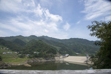 山村