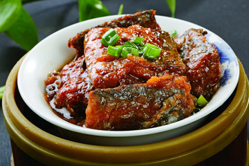 老醋酥骨帶魚