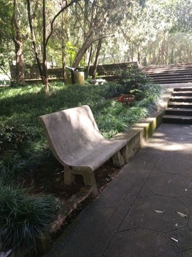 山間小道
