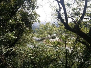 山間小道