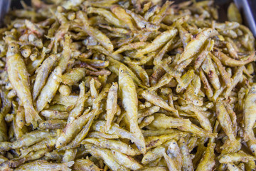 油炸小魚