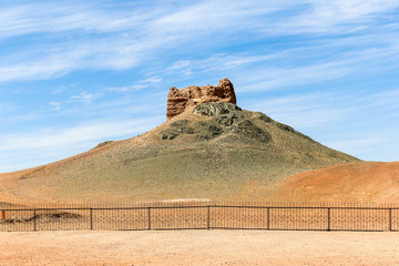 陽關(guān)烽火臺遺址已經(jīng)荒廢