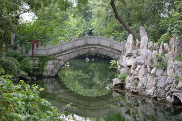 小橋流水