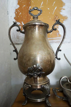銅制茶壺