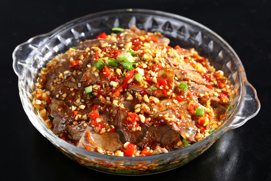 澆汁牛肉
