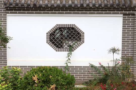 白墻瓦窗