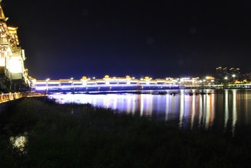 廣漢濱江夜色