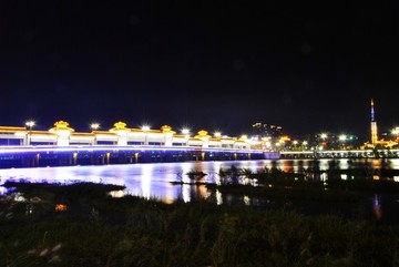 廣漢濱江夜色