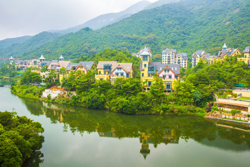 東部華僑城臨湖別墅